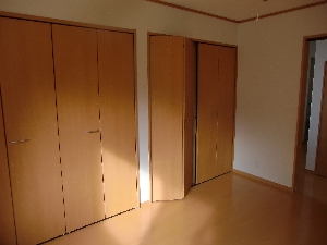 012.JPG